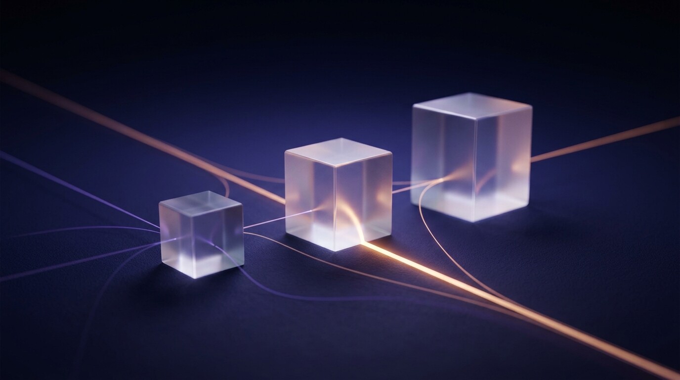 Illustrazione editoriale su quale modello AI scegliere: tre prismi luminosi di dimensioni crescenti collegati da fasci di luce